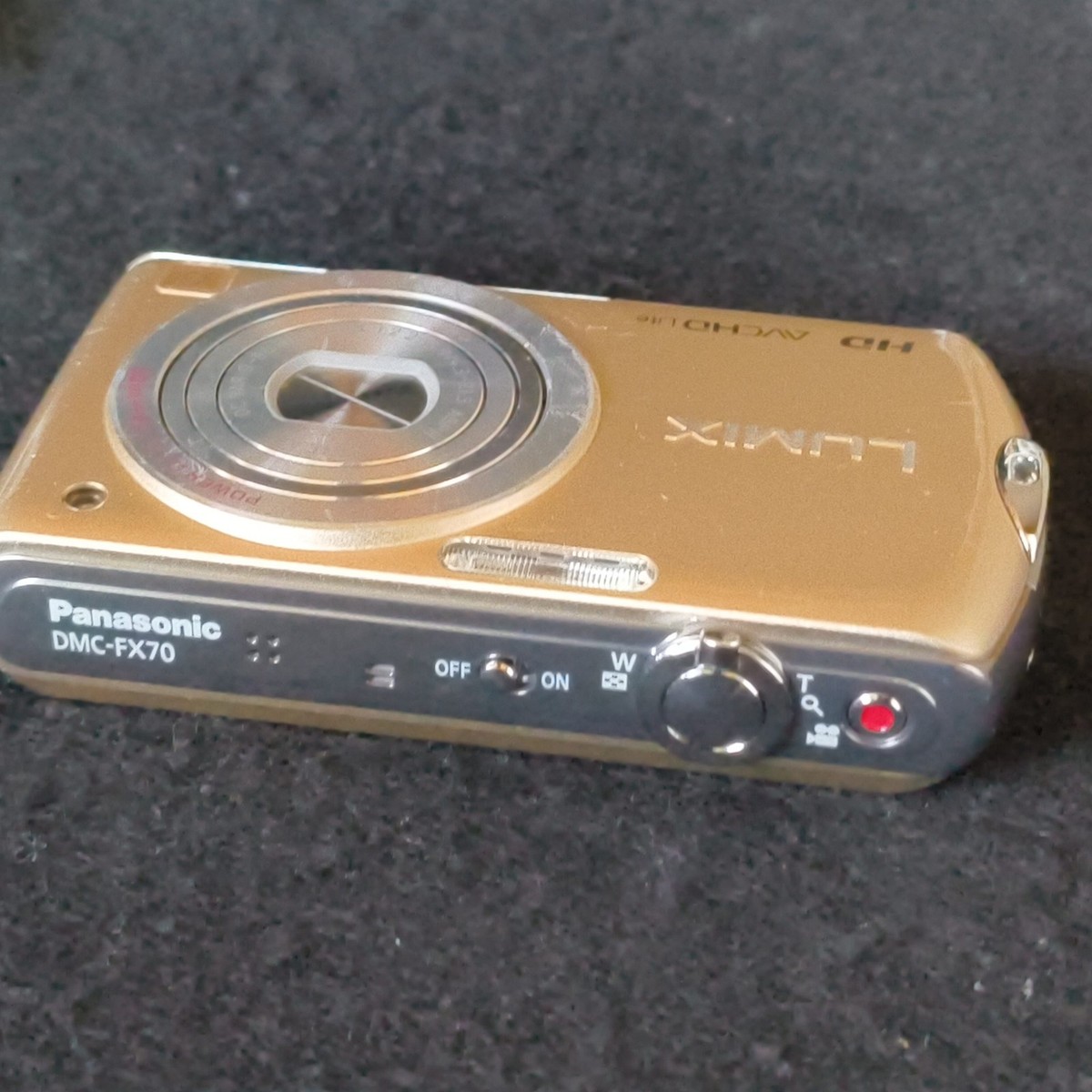 Panasonic Lumix DMC-FX70 Digital Camera Gold Complete Set w/ Box