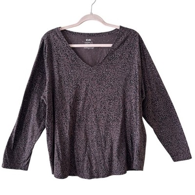 EVRI Everyday Tee Womens 1X Leopard Print V-Neck Long Sleeve Gray Black Relaxed