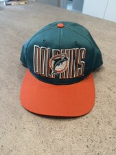 Vintage NFL Miami Dolphins snap back Mitchell...