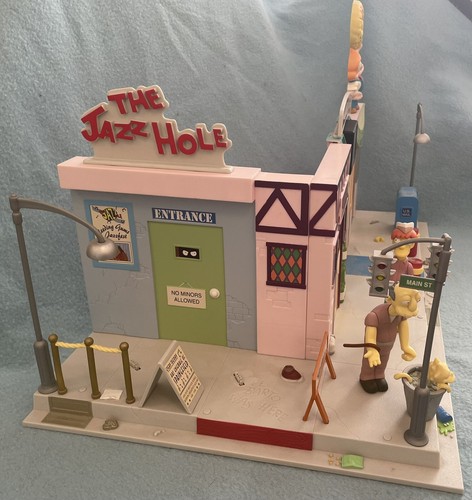 The Simpsons Wos Main Street With Crazy Old Man & Squeaky Voiced Teen Playmates - 第 4/5 張圖片