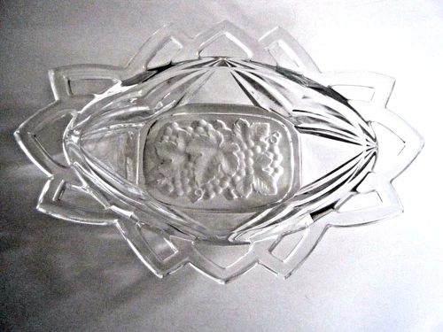 Pyramid Depression Glass Small Serving Candy Nut Fruit Bowl Embossed Grapevine
