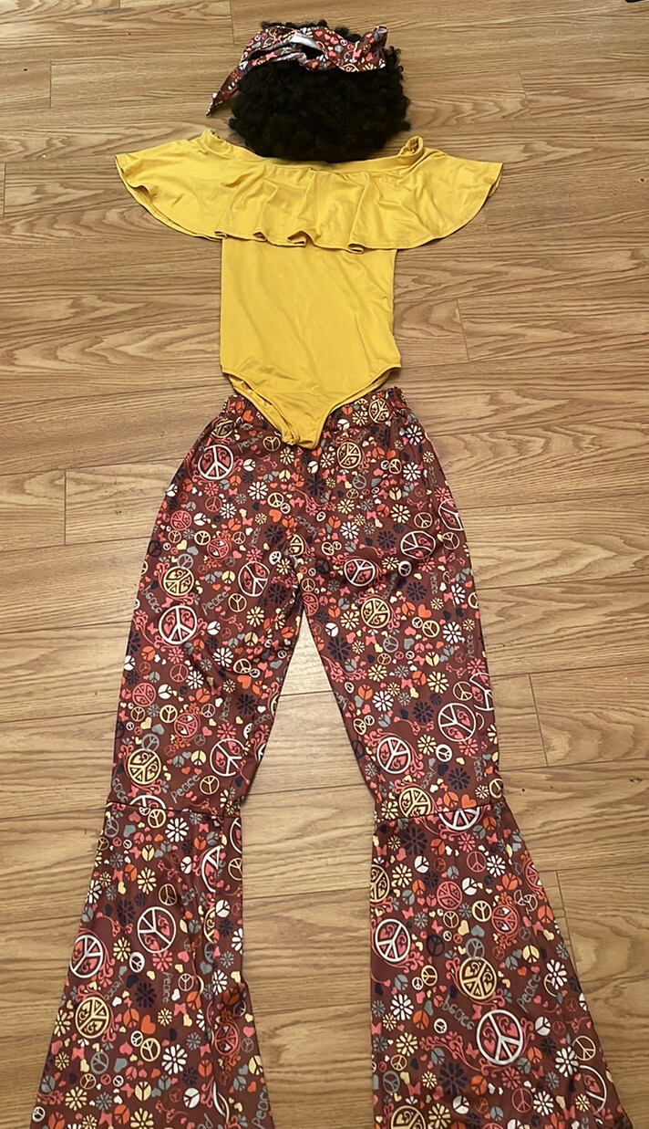 Groovy Hippie Women 70s Costume Set for Halloween Wit… Gem
