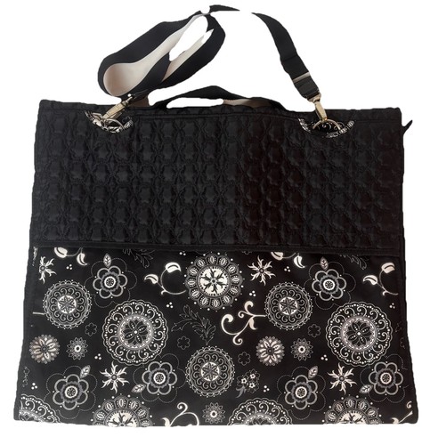 Thirty-One 31 Hanging Garment Bag Black Onyx Medallion Zipper Pockets Carryon