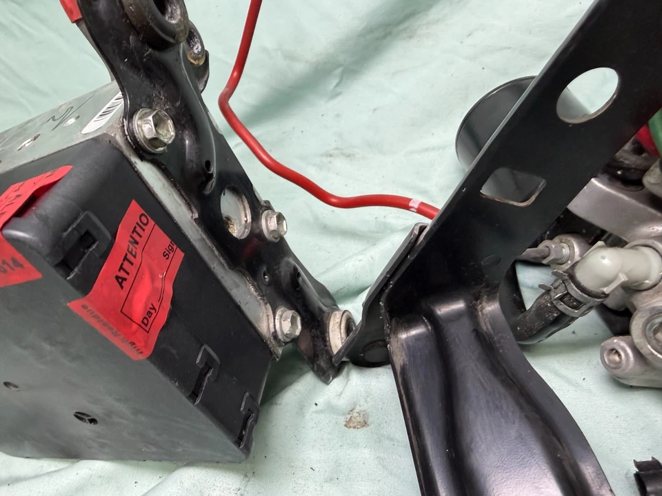 Bomba ABS freno antibloqueo Toyota Highlander Hybrid RX450H 08-16 44510-48080 Foto 4 de 4