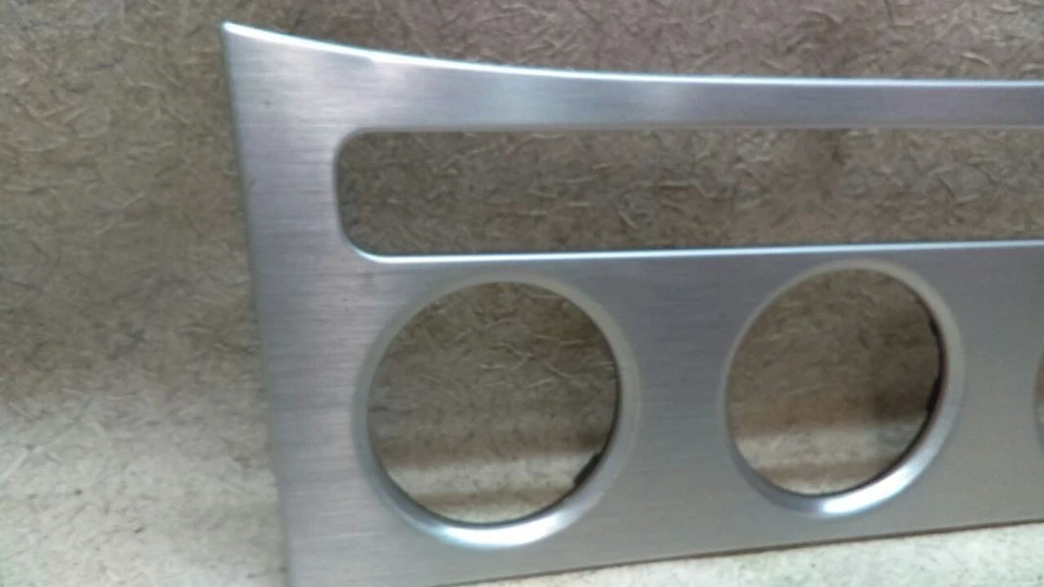 Bisel de control de clima tablero compatible con VW PASSAT W210-180946 2006 2007 2008 2009 2010 Foto 2 de 4