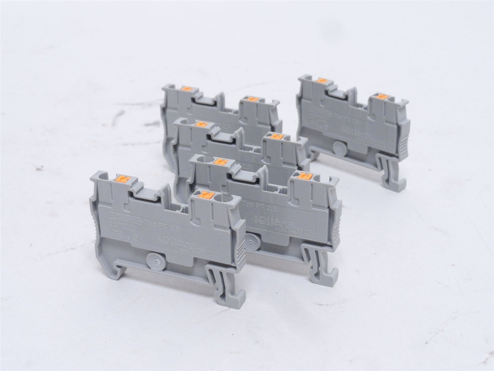 244317 Old-Stock; Phoenix PT 2.5 Lot-5; Feed-Through Terminal Blocks; 24A; 800V