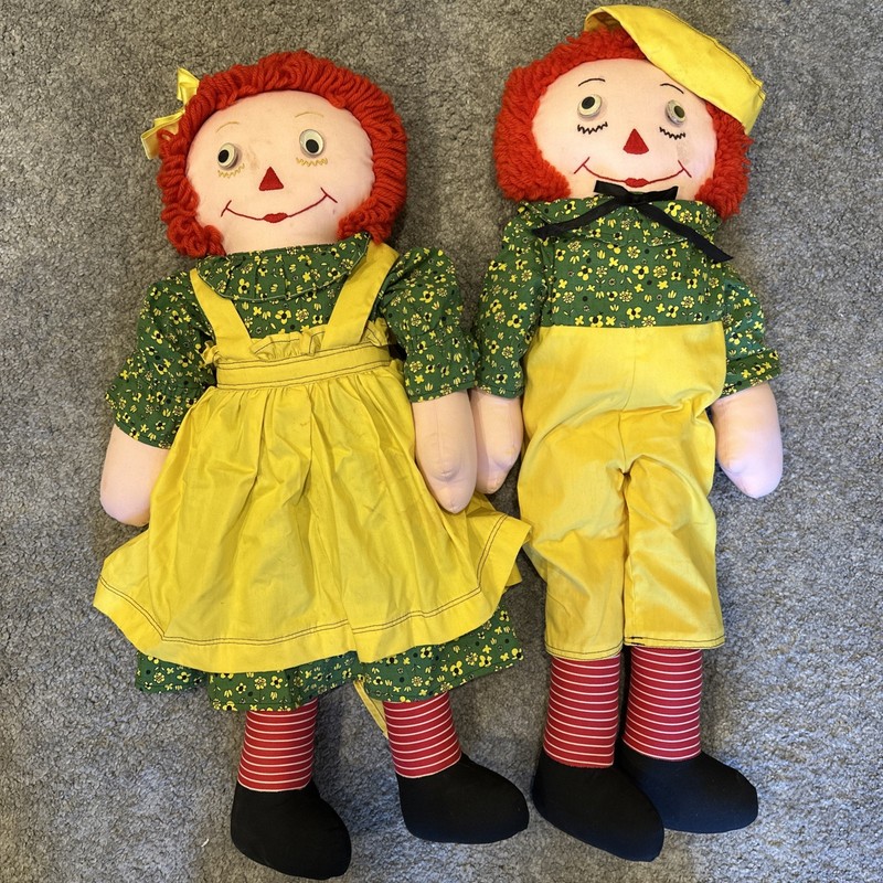 Vintage 24’ handmade high quality Raggedy Anne & Andy dolls