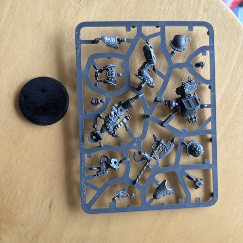 leviathan Librarian in Terminator Armour warhammer 40k on frame