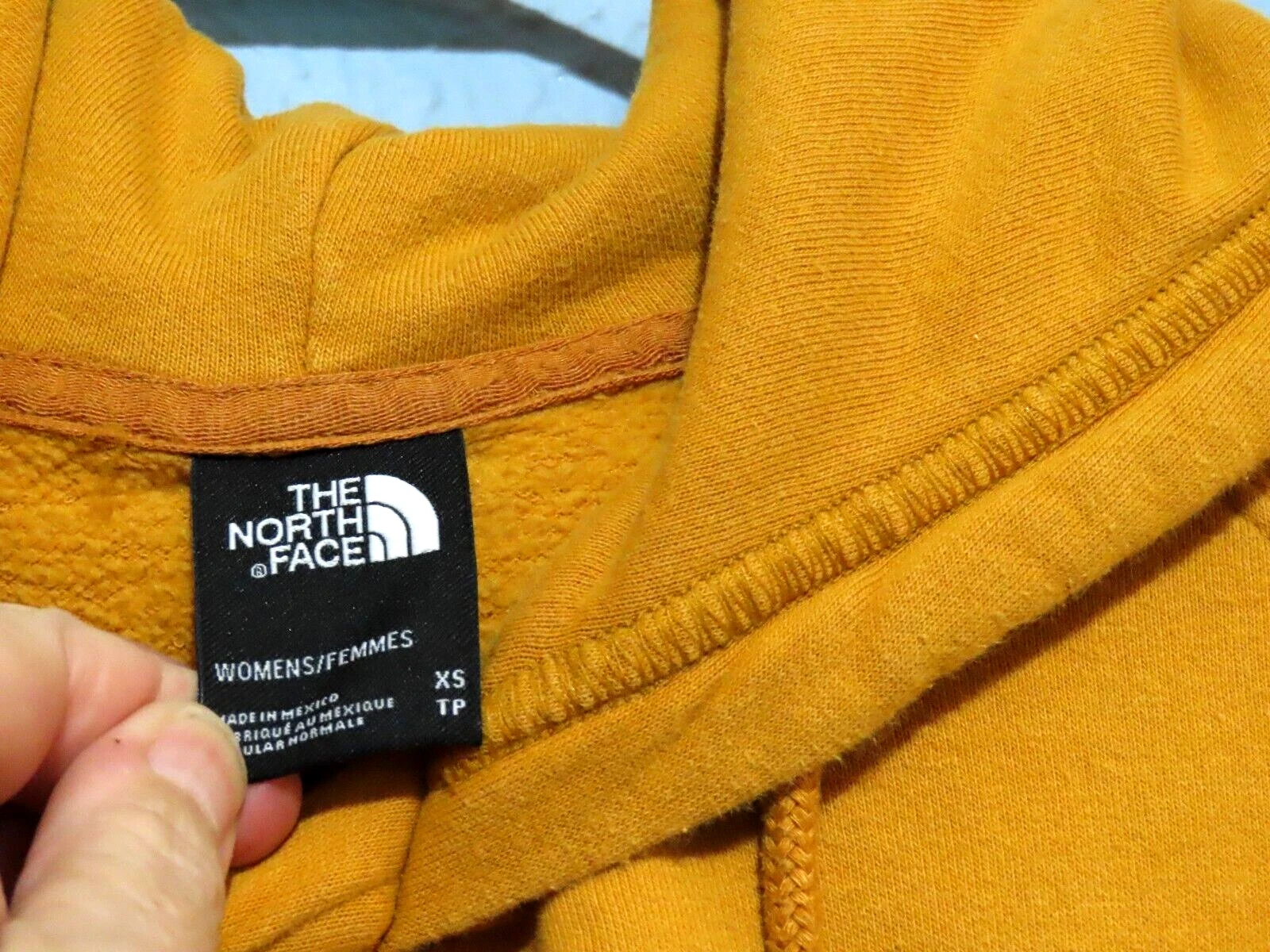 VETEMENTS Felpa con cappuccio pullover North Face oro giallo donna XS