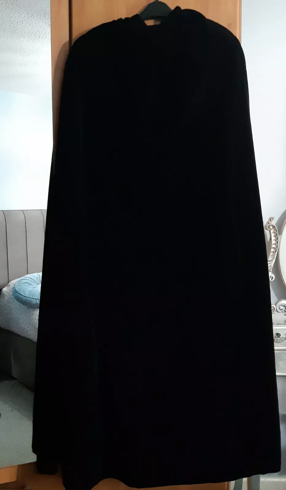 Picture 4 of 5