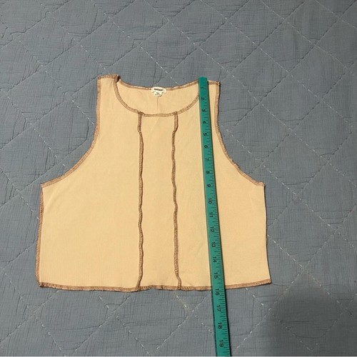 Garage Women’s Beige Ribbed Cropped Tank Top Size Large - Picture 2 of 6