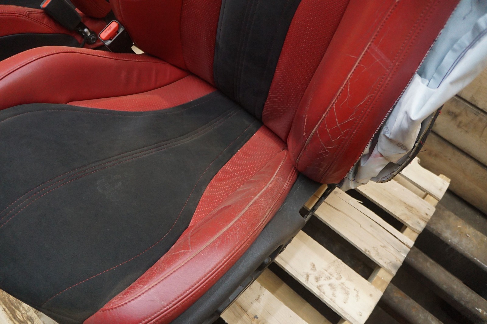 Set Front Left Right Driver Passenger Seat Red Black OEM Acura NSX 2017-20 *Note