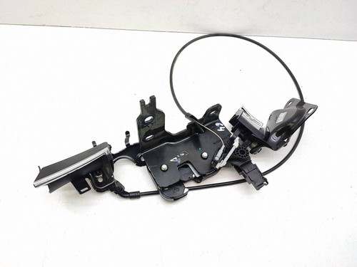 Seat backrest lock latch
