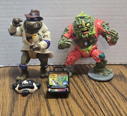 Vintage TMNT 1990 Undercover Don and 1990 Muckman Action Figures Lot