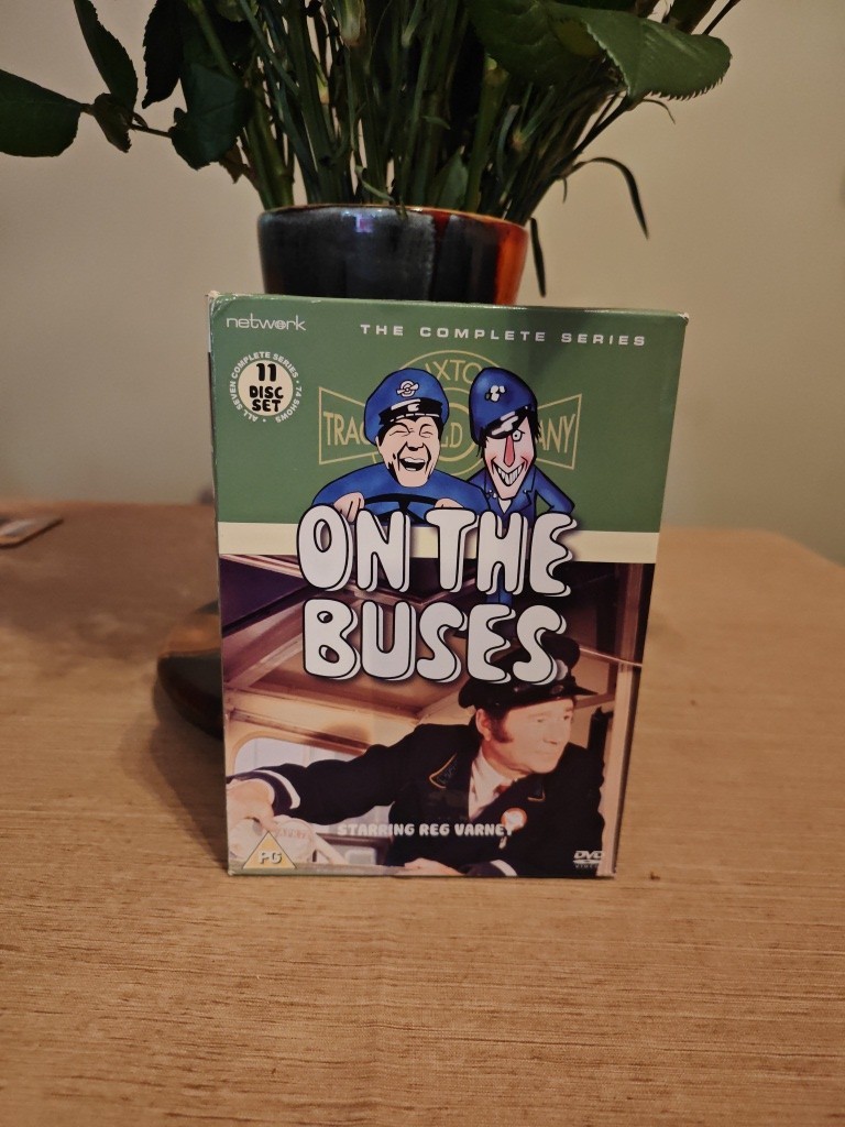 ON THE BUSES COMPLETE SERIES DVD REGION UK BOXSET, 11 DISCS .FREE POST