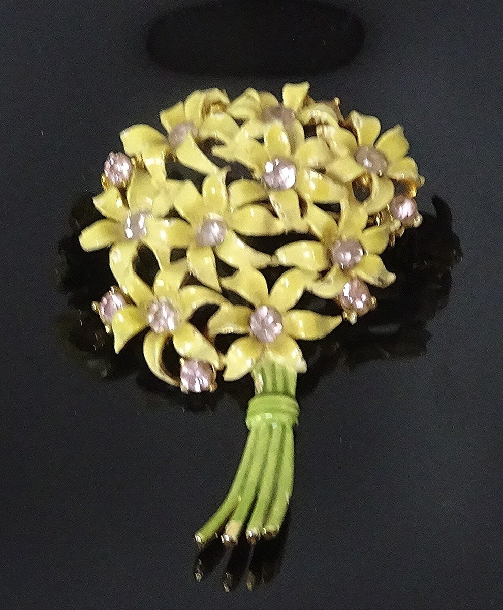 Vintage 1960s Enameled Yellow Lily Lilies Flowers Rhinestone