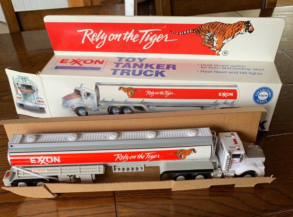 1993 EXXON RELY ON THE TIGER TOY TANKER TRUCK COLLECTORS SERIES