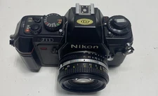 Nikon N2000 35mm SLR Camera with 50mm 1:1.8 Lens