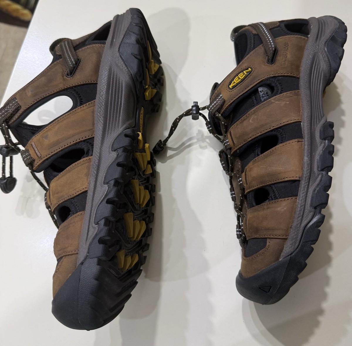 KEEN Targhee 3 Closed Toe Leather Fisherman Sandals 