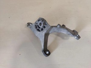 AUDI A8 D2 4D2, 4D8 Getriebehalter 4H0399114E 4.20 Petrol 2011 31423695