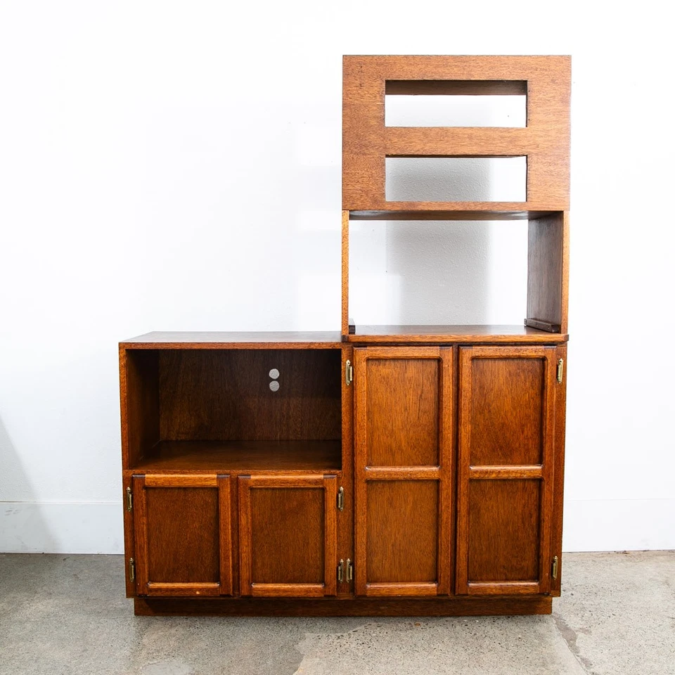 Gabinete de audio moderno de mediados de siglo almacenamiento de discos Credenza bajo 4 puertas HiFi personalizado Foto 2 de 4