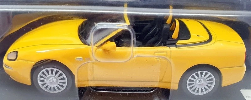Модель автомобиля Altaya масштаб 1:43 Al2603A - 2001 Maserati Spyder GT - желтая - Изображение 3 из 4