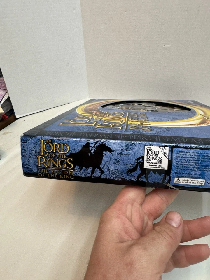 LOTR Lord Of The Rings The Return Of The King - Chess Set 2003 - Image 4 of 4