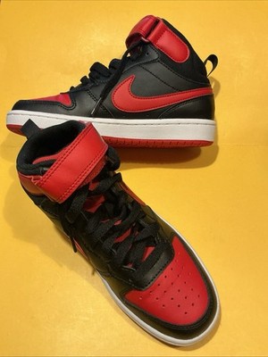 Nike rot & schwarz High Top Turnschuhe - UK Größe 3 Junior Größe Turnschuhe
