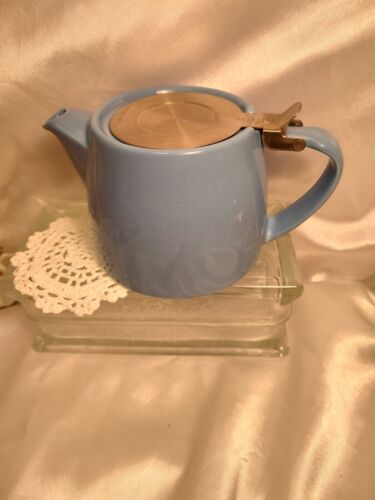 FORLIFE Stump Teapot with Stainless Steel Lid & Infuser 18 oz. Blue