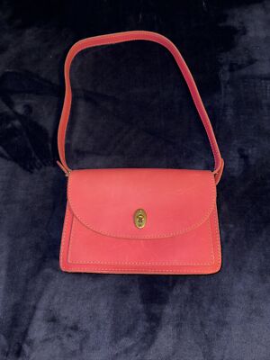 FOSSIL Hot Pink Leather Shoulder Handbag W/Brass Turnlock Taupe