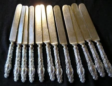 Wm Rogers VG Set 12 Silverplated MELROSE Knives Luncheon Knife Monogram F