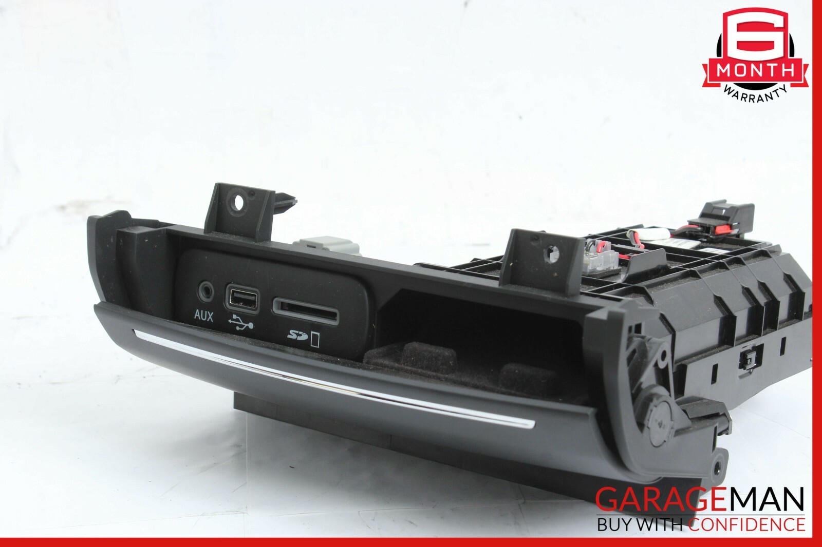 14-17 Maserati Ghibli Dashboard Phone Box Auxiliary AUX USB Hub Box Assembly OEM