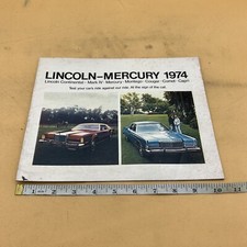 1974 LINCOLN MERCURY MODEL LINE DEALER SHOWROOM SALES BROCHURE CATALOG BOOKLET
