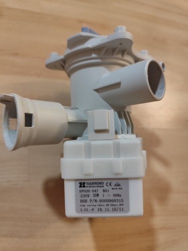 Siemens Waschmaschine Laugenpumpe WM6HY740/03