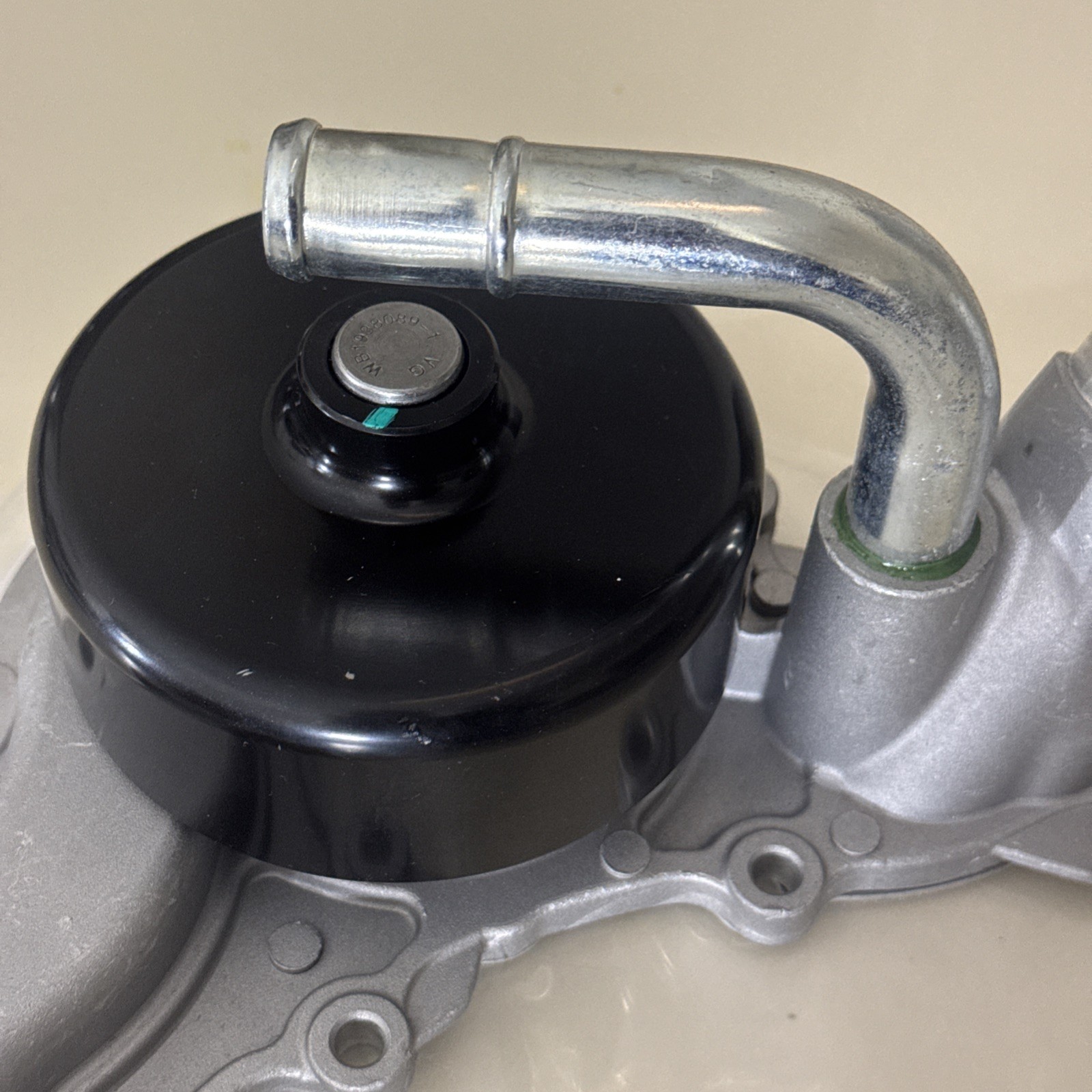 Engine Water Pump For Maserati Quattroporte Ghibli 3.0 V6 297912 330424 299667