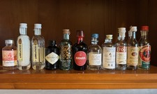 Lotto Bottiglie Mignon Liquori e Gin – Alcune Sigillate – Collezione Miniature D