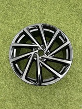 GENUINE VW 19" GOLF R GTI SPIELBERG ALLOY WHEEL 5G0601025DB GLOSS BLACK - REFURB