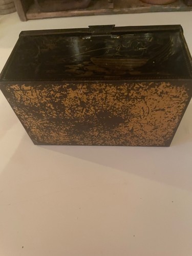 Rare Antique Tin Lithographed Childs Tackle Box with original lift out tray 1920 - Picture 6 of 16
