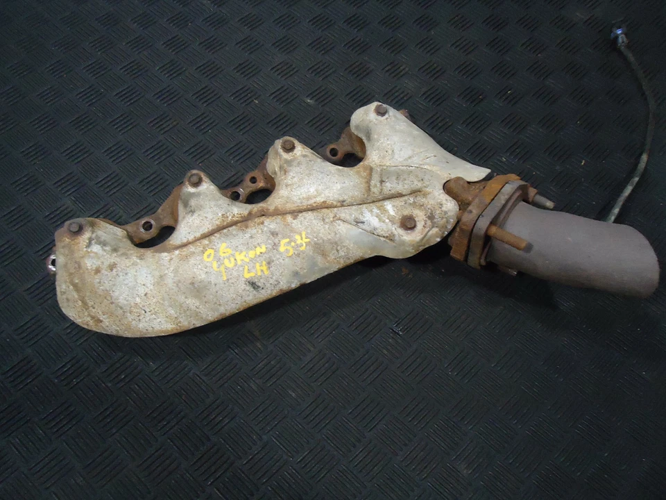 GMC Yukon XL 2006 5,3 L 4x4 colector de escape del lado del conductor izquierdo Foto 3 de 4