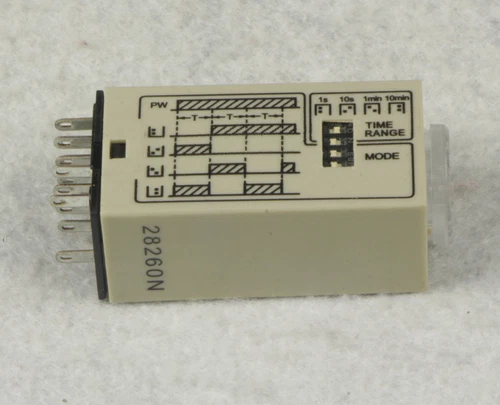 OMRON Timer H3YN-4 100-120 VAC NEW IN BOX