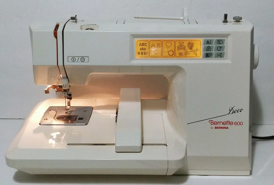 Máquina de bordar Bernina Bernette Deco 600 ⏬SIN envío⏬Leer⏬ Foto 3 de 4
