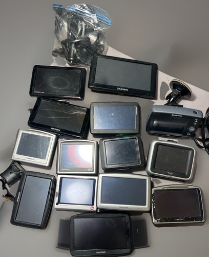Bundle Sat Nav: TomTom, Garmin, Navman Working. With SD cards, 14 pieces