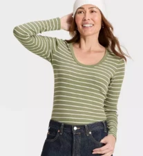 NEW Universal Thread Women's Olive Striped Long Sleeve Scoop Neck Shirt Size XL