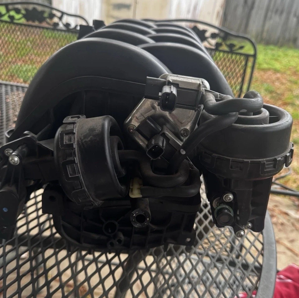 Colector de admisión original Ford F150 5,0 L Coyote 2015-2017 OEM Foto 4 de 4