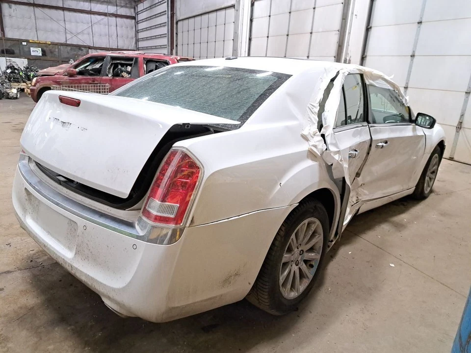 Eje lateral pasajero Rh/Cv eje C/V 2011 300 Sku#4114056 Foto 4 de 4