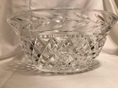 Tazón de cristal Waterford 9" patrón de hoja de laurel Glandore hecho en Irlanda - Imagen 11 de 12