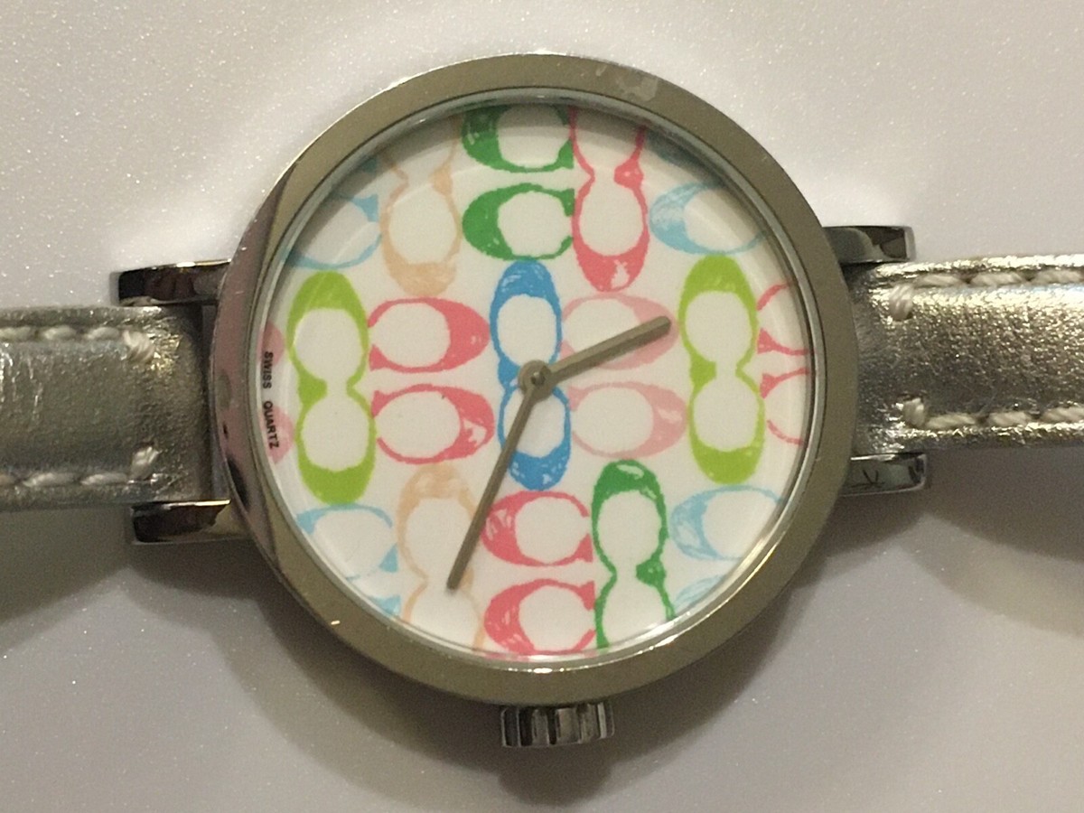 Coach Signature Watch in Pastel and White Coach Pastel Signature C silver watch with silver leather  main image 3