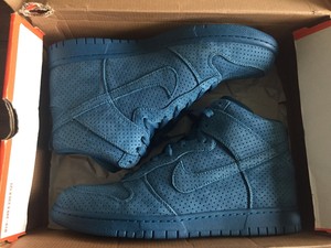 suede nike dunks