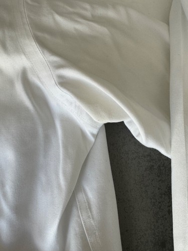 Uniqlo Non Iron White Dress Shirt Mens XL - Picture 3 of 4
