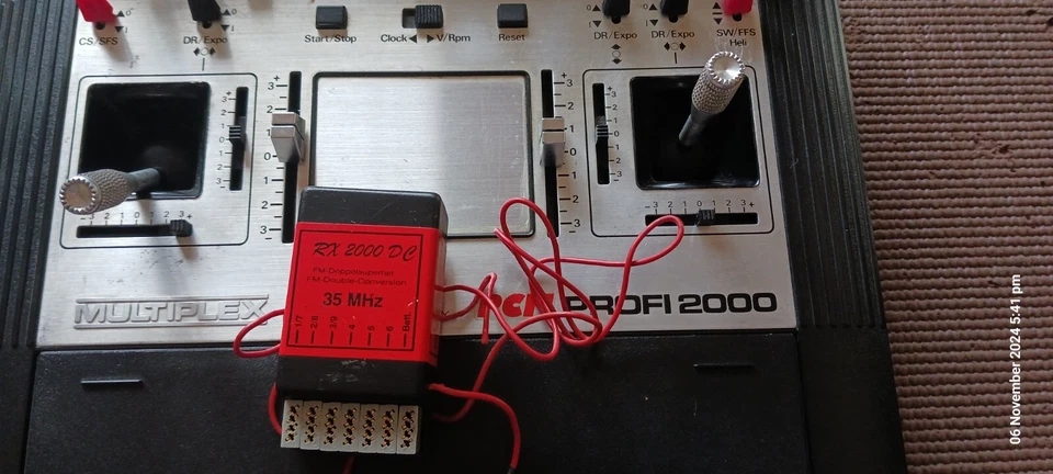 MULTIPLEX MPX Profi 2000 RC 35MHz  transmitter and receiver - Image 2 of 4